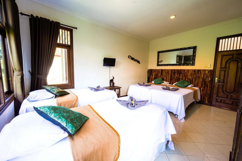 Villa SANKET - KUTA - 6 bedrooms - 6 bathrooms - Great Location, Kuta, Indonesia