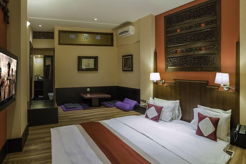 Dhanesvara Holistic Unique Homestay, Surabaya, Indonesia