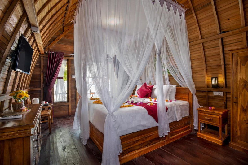 Santen Beach Bungalows, Nusa Penida, Indonesia