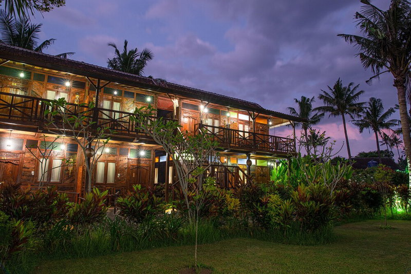 Pondok Pitaya Hotel, Surfing & Yoga, Selemadeg, Indonesia