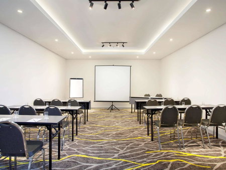 ibis budget Surabaya Diponegoro, Surabaya, Indonesia