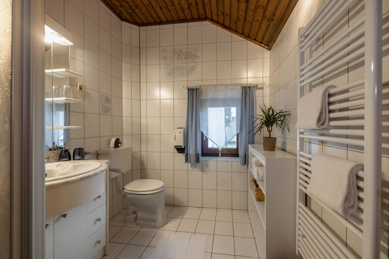 Gästehaus Nassfeld, Tröpolach, Austria
