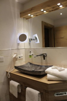 Oberlechtaler Hof Boutique Hotel, Holzgau, Austria