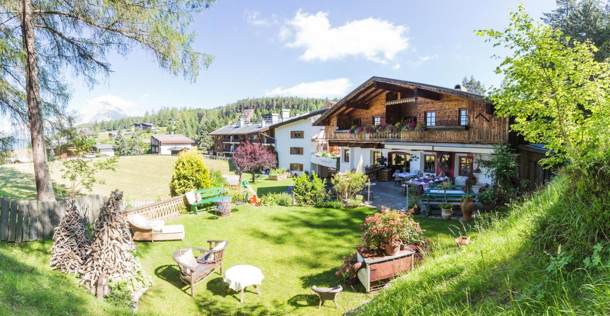 Hotel · s'Hoamatl Dorfkrug Appartements, Seefeld In Tirol