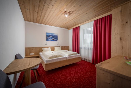 Familienhotel Central, Sankt Johann in Tirol, Austria