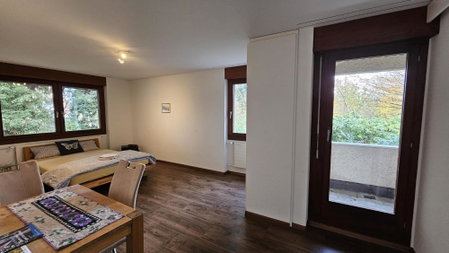 Gästezimmer in alternativer Kulturvilla, Aesch, Switzerland