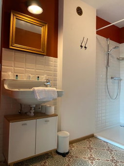 Authentic Stays - 6p-apartment, Eijsden, The Netherlands