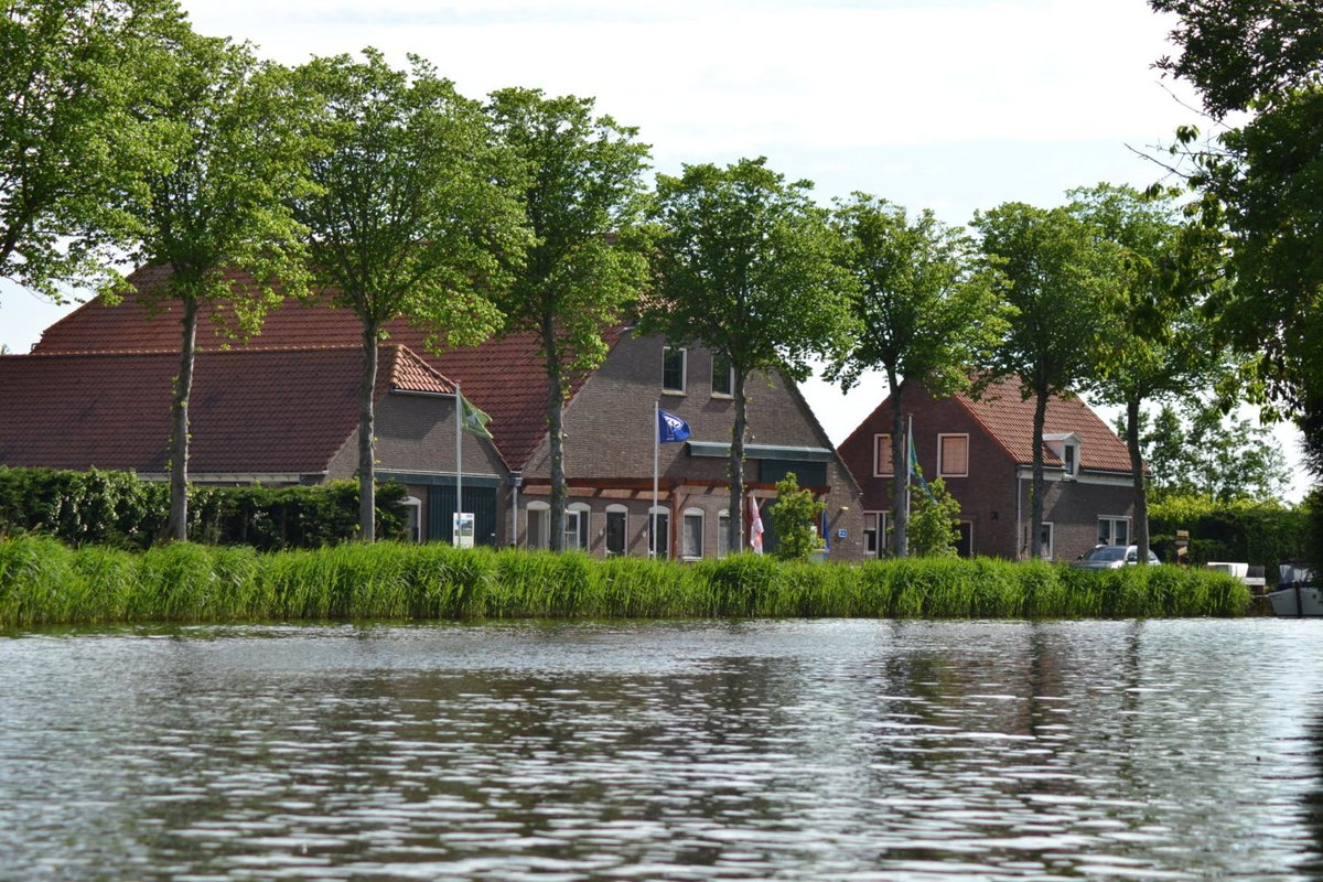 lodge 61 hotel aan het water, The Netherlands