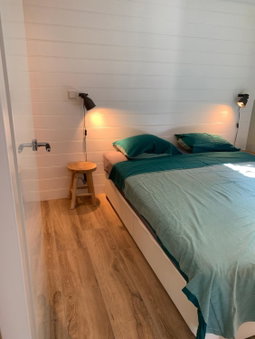 Tinyhouse Scheveningen beach FREE gated parking, Scheveningen, The Netherlands
