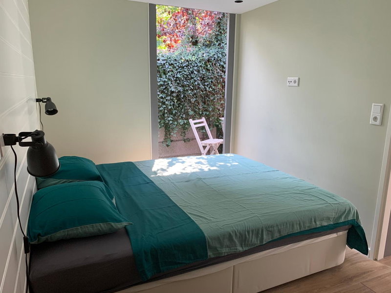 Tinyhouse Scheveningen beach FREE gated parking, Scheveningen, The Netherlands