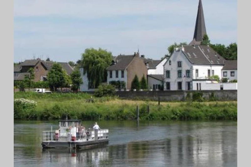 Authentic Stays - 6p-maisonette, Eijsden, The Netherlands