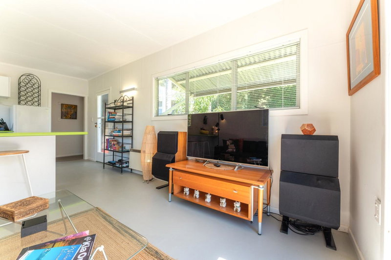 Four Palms Cottage - Onetangi Holiday Home, Onetangi, New Zealand
