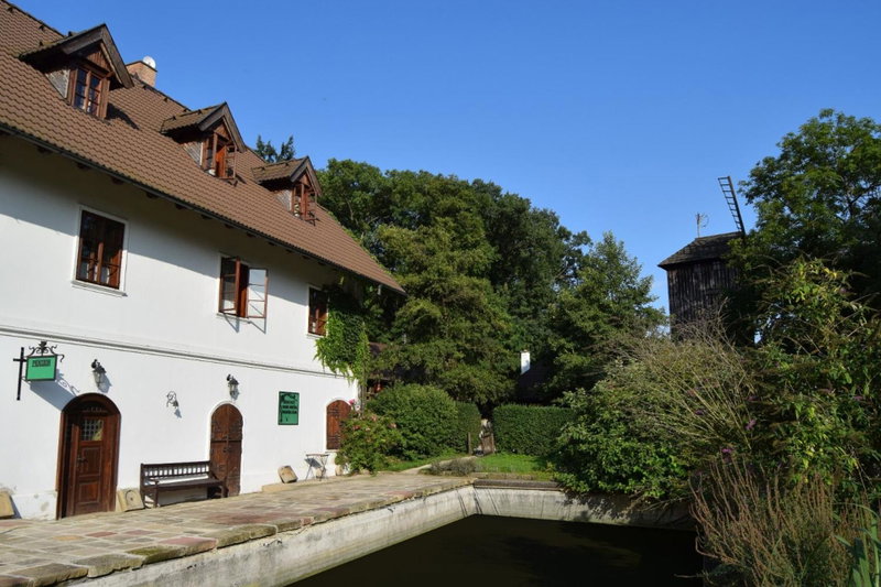 Bučický mlýn, Rožďalovice, Czechia
