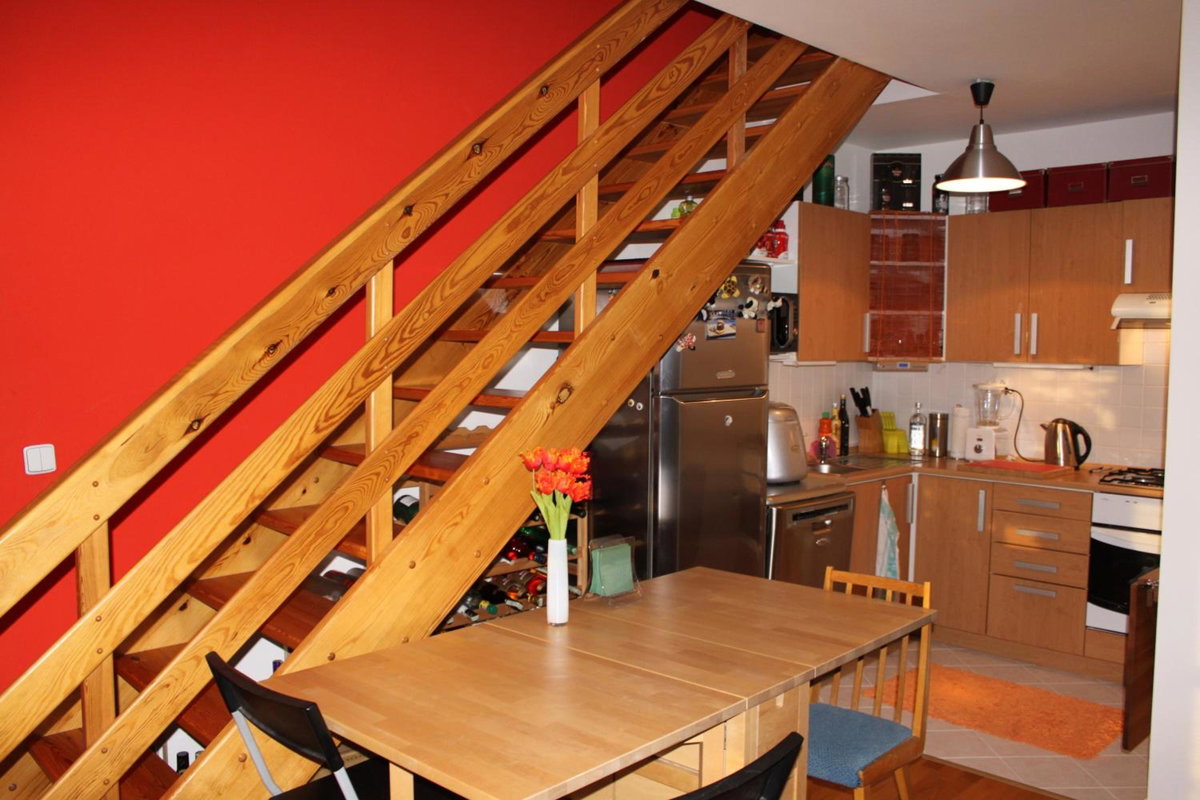 Hotel · Sunny Two-story Apartment Kyje, Prague
