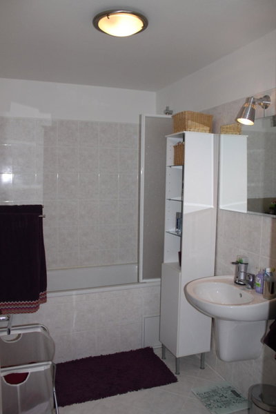 Sunny Two-story Apartment Kyje, Prague, Czechia