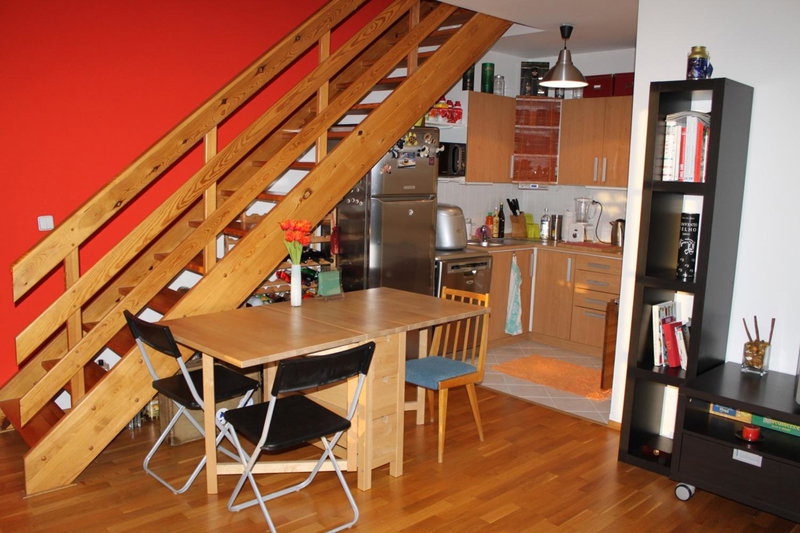 Sunny Two-story Apartment Kyje, Prague, Czechia