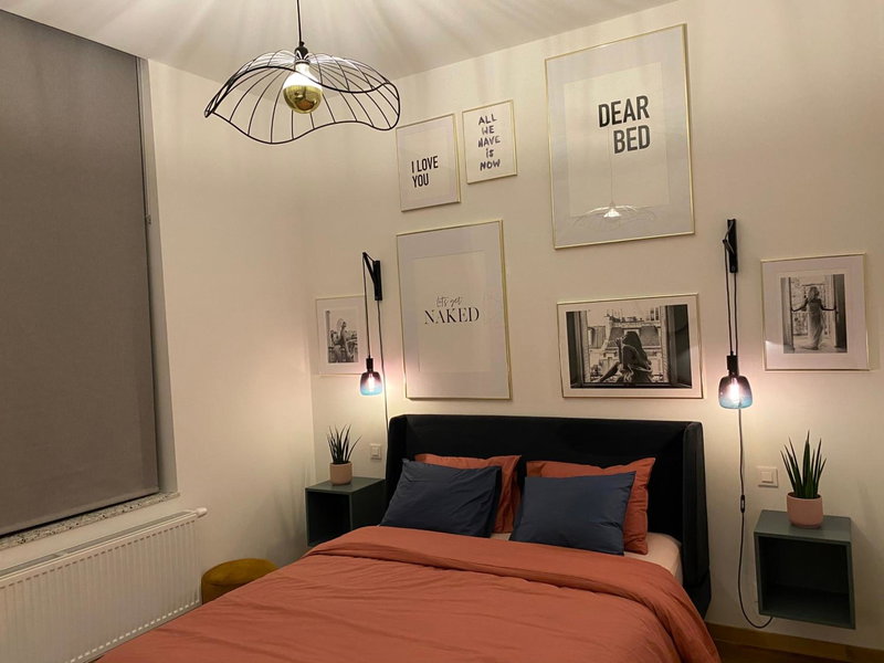 Cozy apt w/ king bed great for discovering Liege, Liège, Belgium