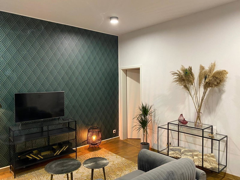 Cozy apt w/ king bed great for discovering Liege, Liège, Belgium