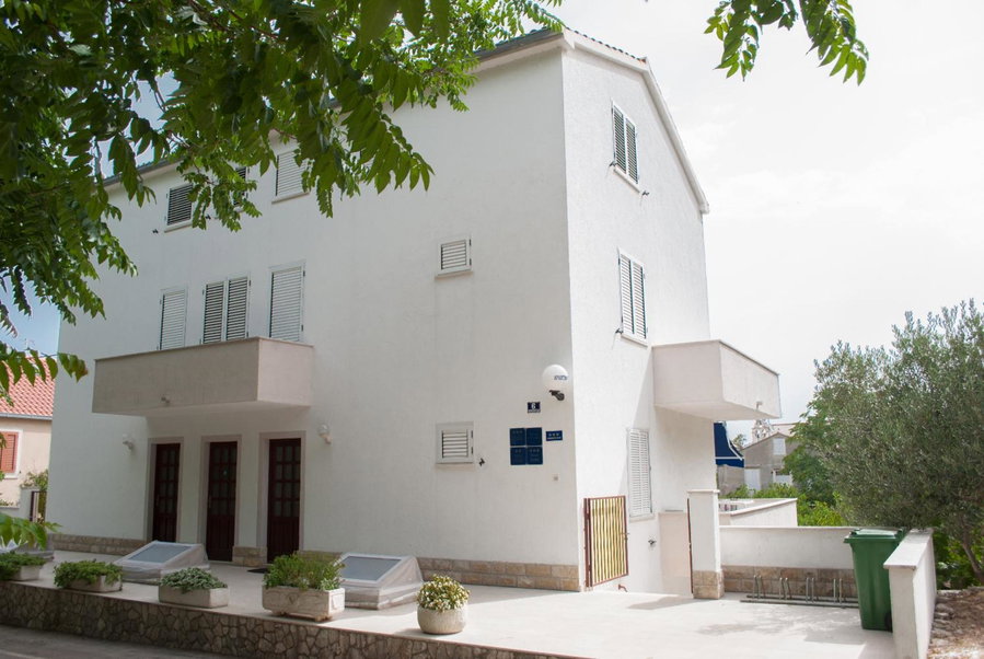 Apartments Dilk, Vis, Croatia