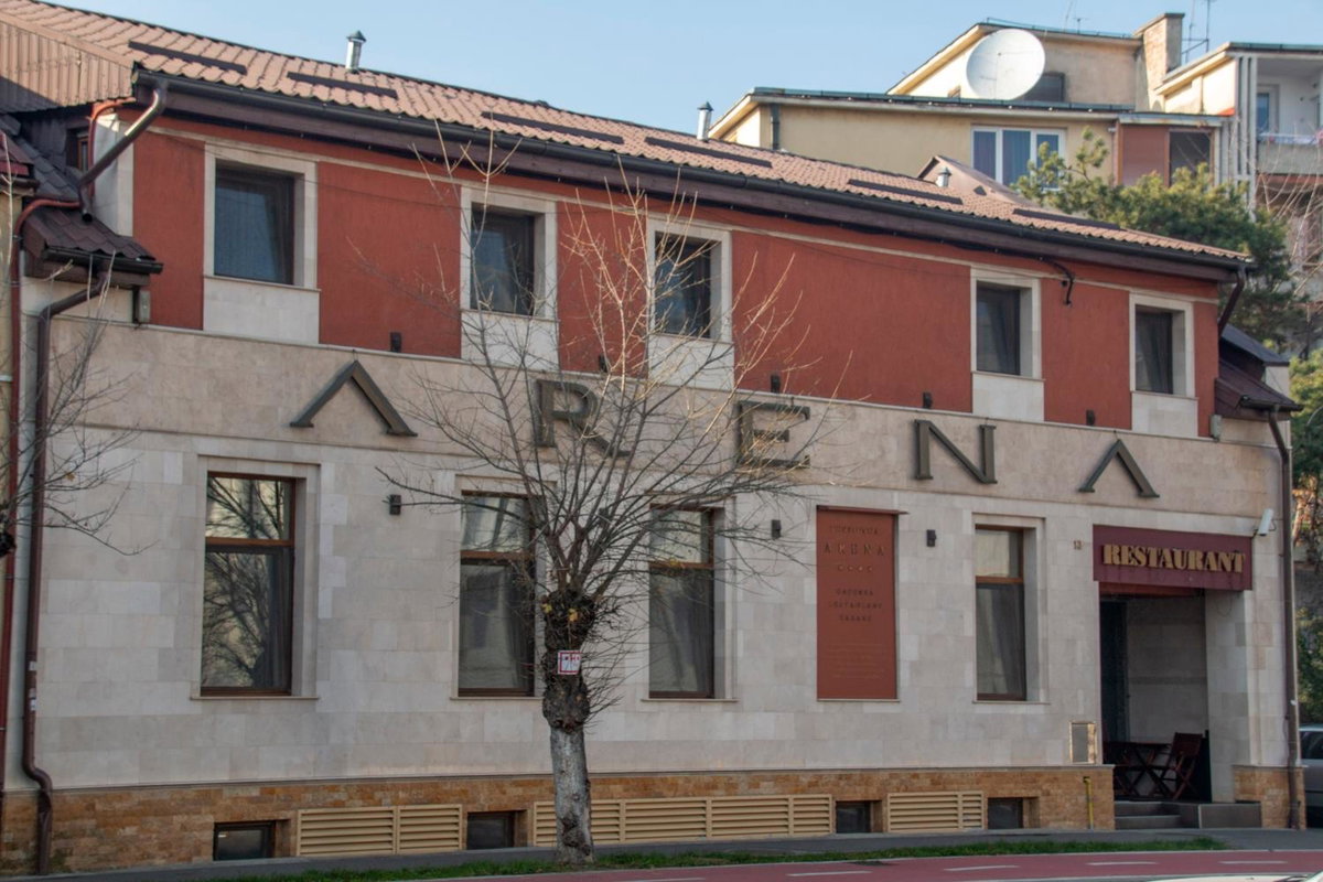 Pension Arena, Romania