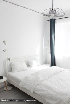 Black & White - News Apartment, Bucharest, Romania