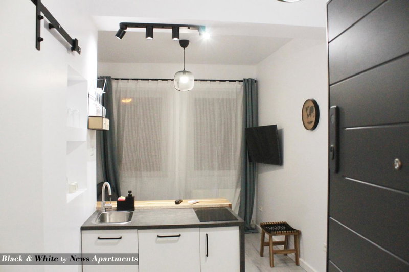 Black & White - News Apartment, Bucharest, Romania