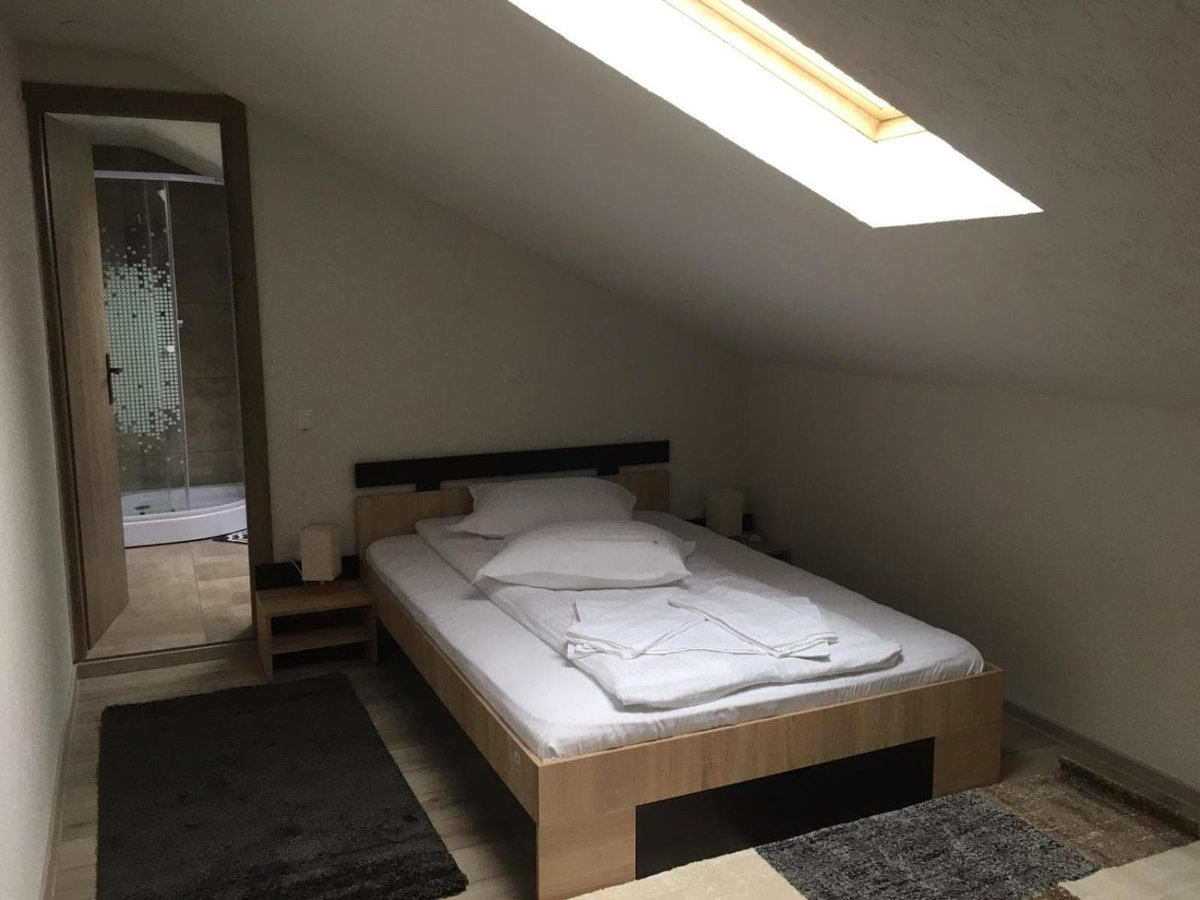 Casa Andy, Roumanie