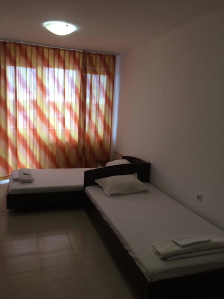 GUEST HOUSE KOLEV 2 - FREE PARKING and Wi Fi, Sunny Beach, Bulgaria