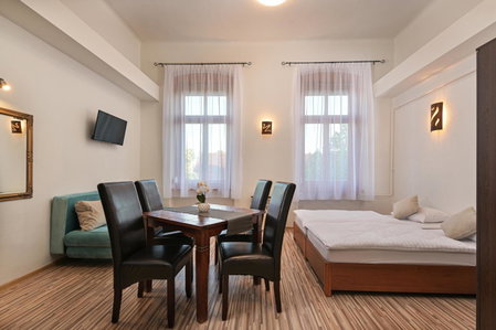 Világóra Apartman, Gyula, Hungary