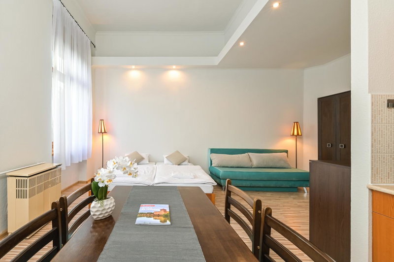 Világóra Apartman, Gyula, Hungary