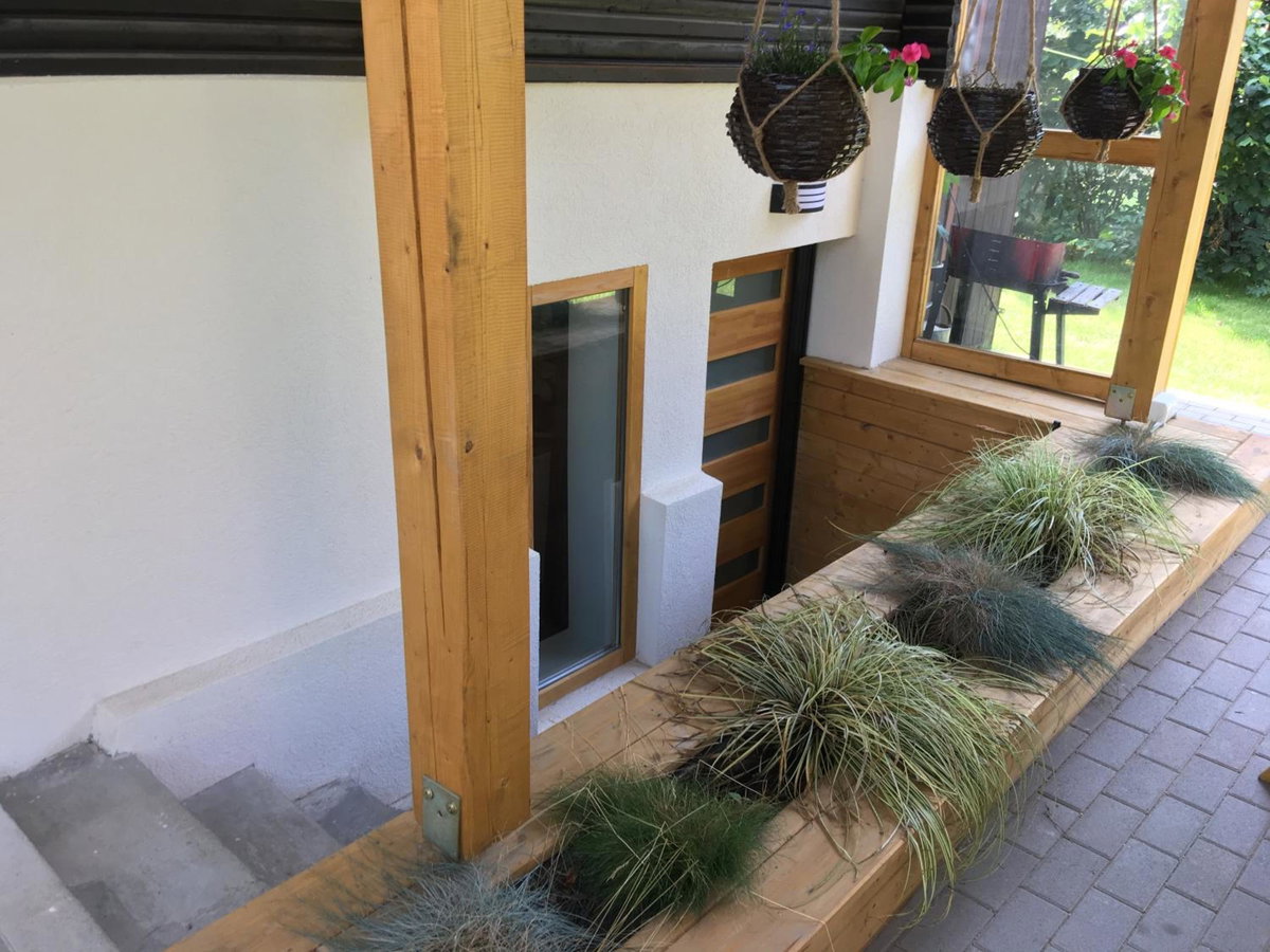 Modern Apartman Deluxe, Hungría