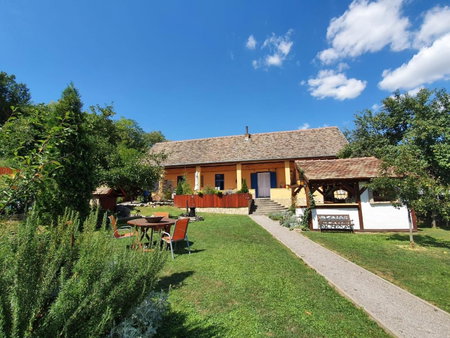 Vakantiehuis Casa Mama met prive zwembad, Monyoród, Hungary