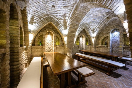 Vinatus Pince, Villány, Hungary