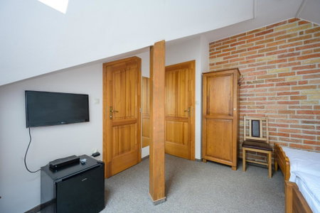 Vinatus Pince, Villány, Hungary
