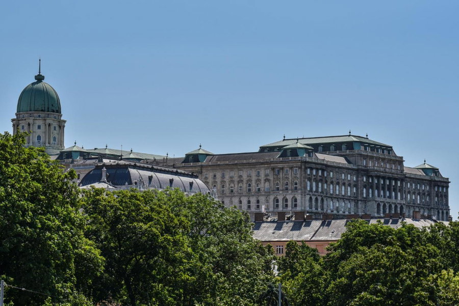 Castle Apartment With Panoramic Balcony, Budapest, Hungary
