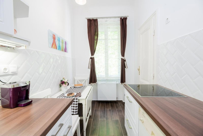 Gellért Family Suite, Budapest, Hungary