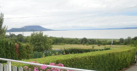 Holdfény Apartman, Balatongyörök, Hungary