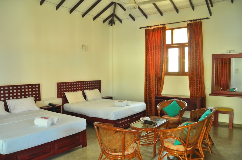 Sunset Beach Motel, Marawila, Sri Lanka