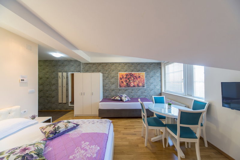 F Apartmani Kragujevac - Luxuary Business Suites, Kragujevac, Serbia