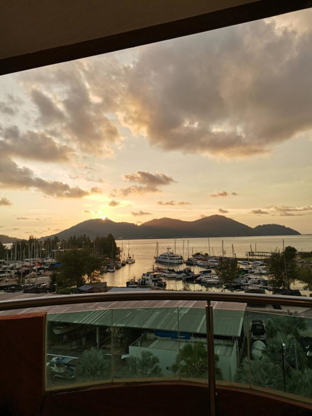 Spacious & Homey Apartment at Marina Island by JoMy Homestay, Lumut, Malaysia