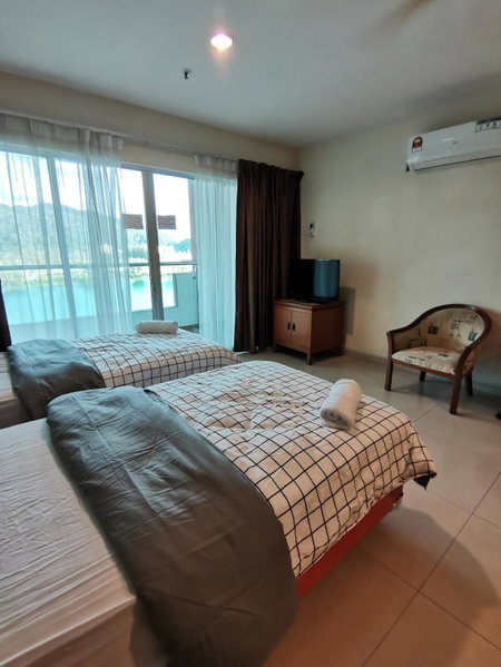 Spacious & Homey Apartment at Marina Island by JoMy Homestay, Lumut, Malaysia