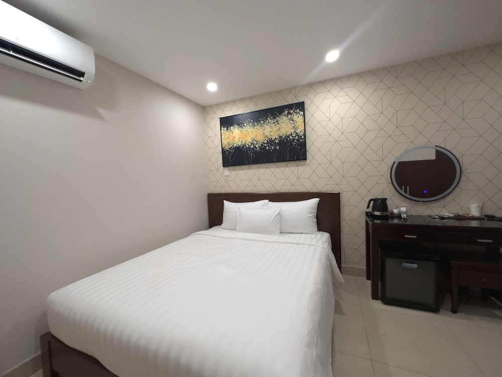Hotel · The Star Hotel 2, Ho Chi Minh City