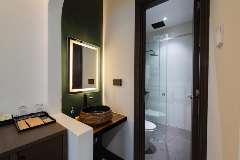 Khách sạn gần biển Miami Tuy Hoà Phú Yên, Liên Trì (3), Vietnam