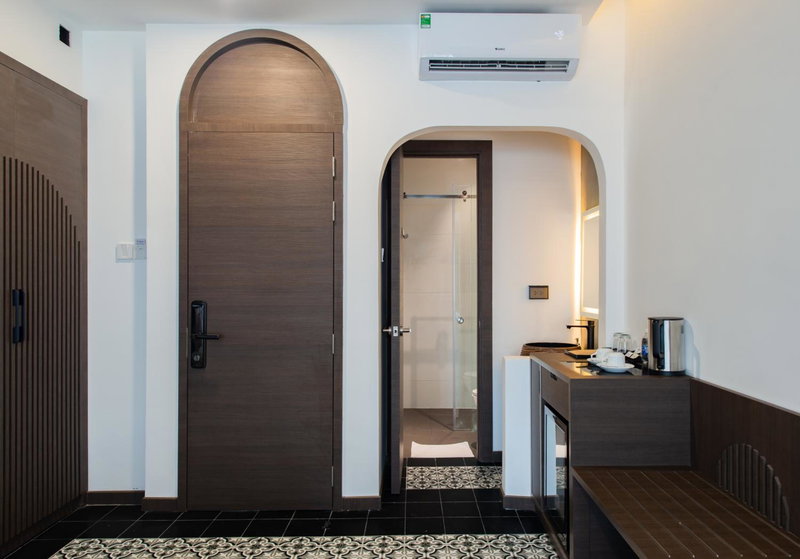 Khách sạn gần biển Miami Tuy Hoà Phú Yên, Liên Trì (3), Vietnam