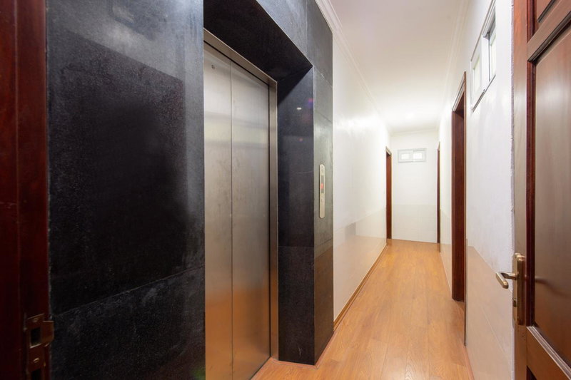 Super OYO Capital O 387 Bach Duong Hotel, Hanoi, Vietnam