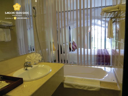 Sài Gòn - Bản Giốc Resort, Lũng Niêo, Vietnam