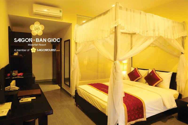 Sài Gòn - Bản Giốc Resort, Lũng Niêo, Vietnam