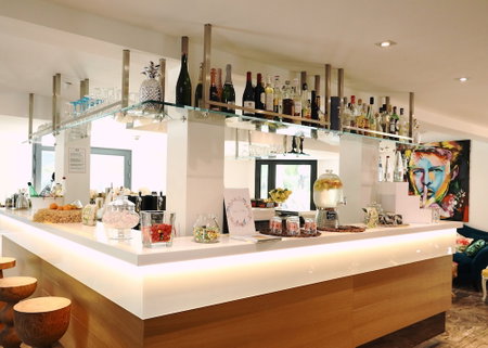 Apparthotel La Girafe, La Penne-sur-Huveaune, France
