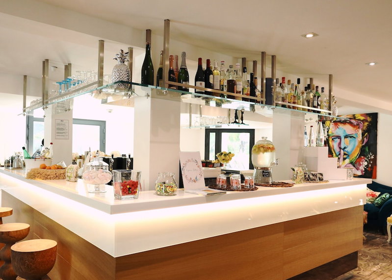 Apparthotel La Girafe, La Penne-sur-Huveaune, France