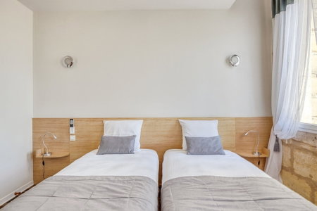 Hotel des Voyageurs, Bordeaux, France